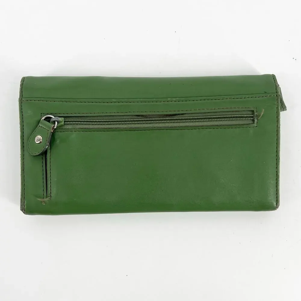 80s Etienne Aigner green wallet 1980s vintage